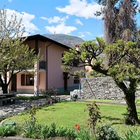 Casa Domenica * Gravedona