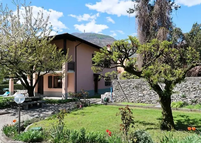 Casa Domenica * Gravedona